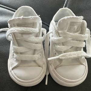Toddler Converse SZ 4